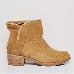UGG Darling Ankle Bootie Chestnut Suede